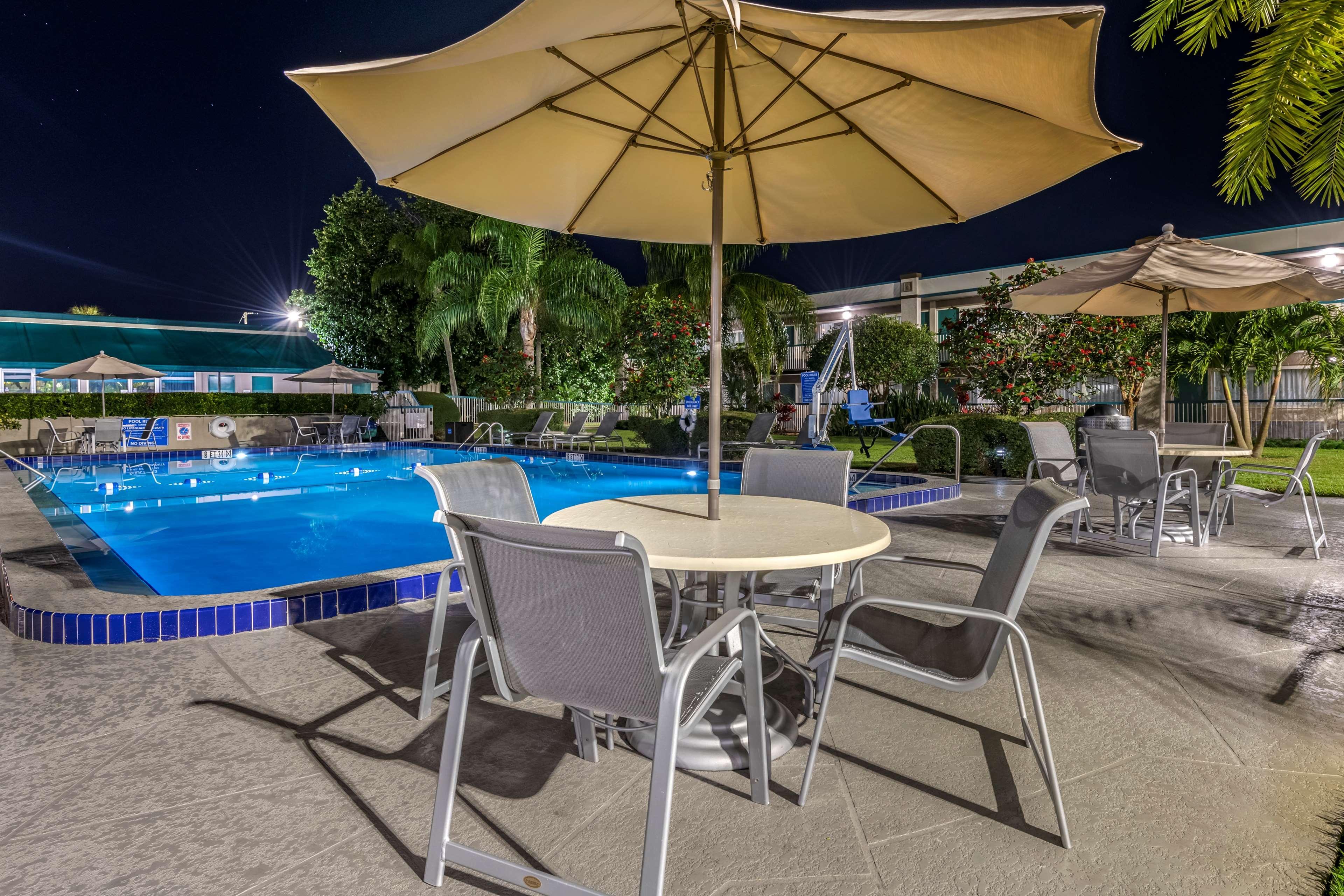 Best Western Downtown Stuart Esterno foto